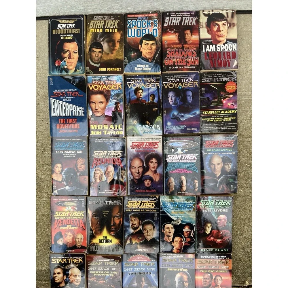 Lot Of 29 Vintage Star Trek POCKET Books Paperback Next Gen,Voyager, Original